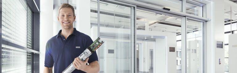 GEZE supports you with the installation of our products. We equip installers with special tools to ensure more efficient installation work. For our distributors, we offer training courses and additional information.