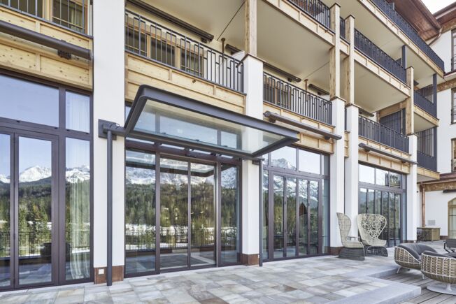 Slimdrive SL NT Slimdrive SL NT,                         Schloss Elmau Retreat