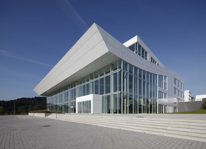 Outdoor view of the ABUS KranHaus with glazed façade.