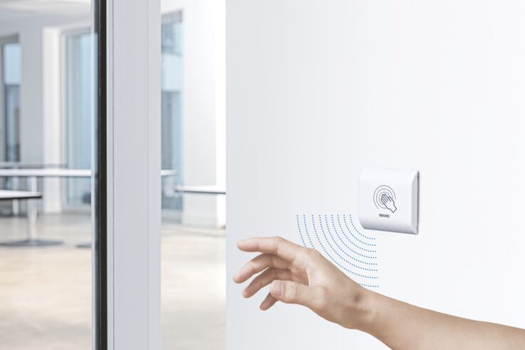 Hygienic solution for highly-frequented buildings: proximity switches for automated doors and windows such as GC 307+.