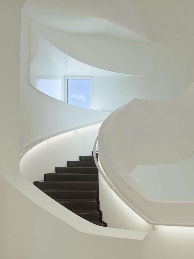 Staircase in the dm-dialogicum.