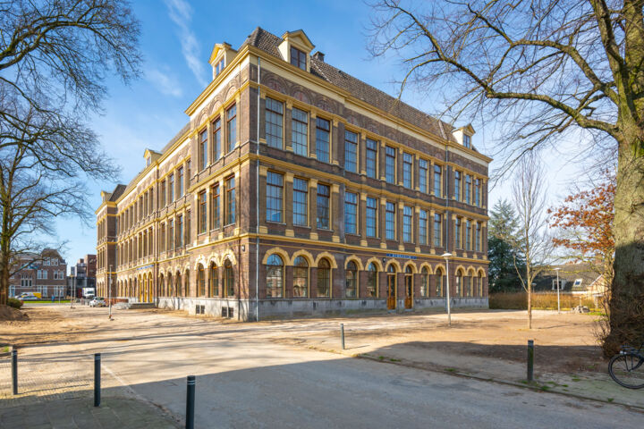 Exterior view of the HBS Kampen school building